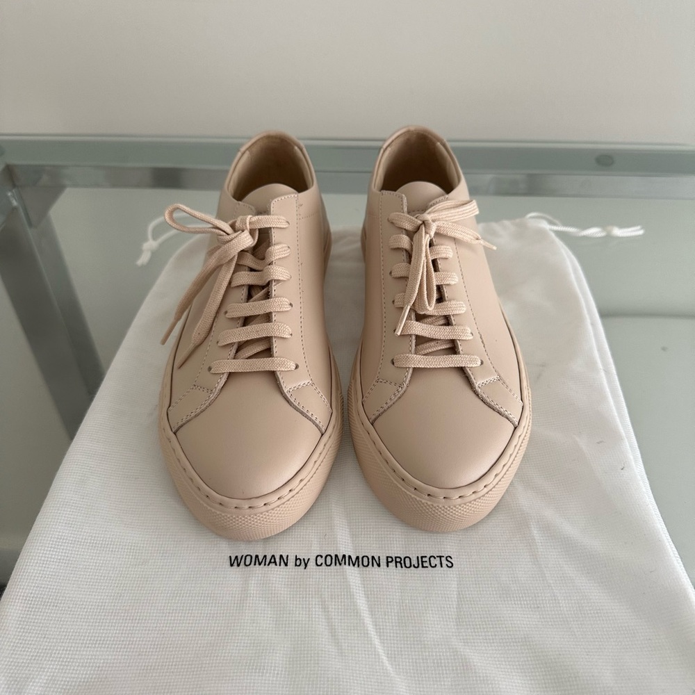 Blush Low Achilles Women’s Common Projects, size 37